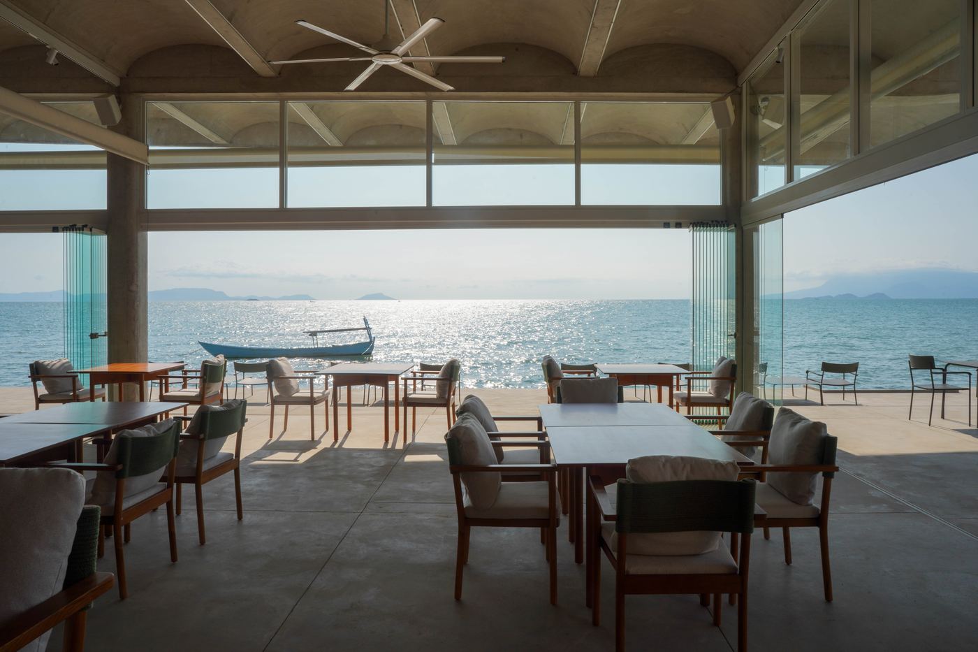Crab & Co. seafront